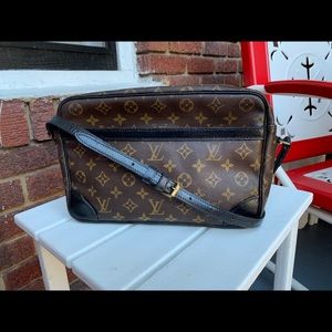 Louis Vuitton trocadero 30